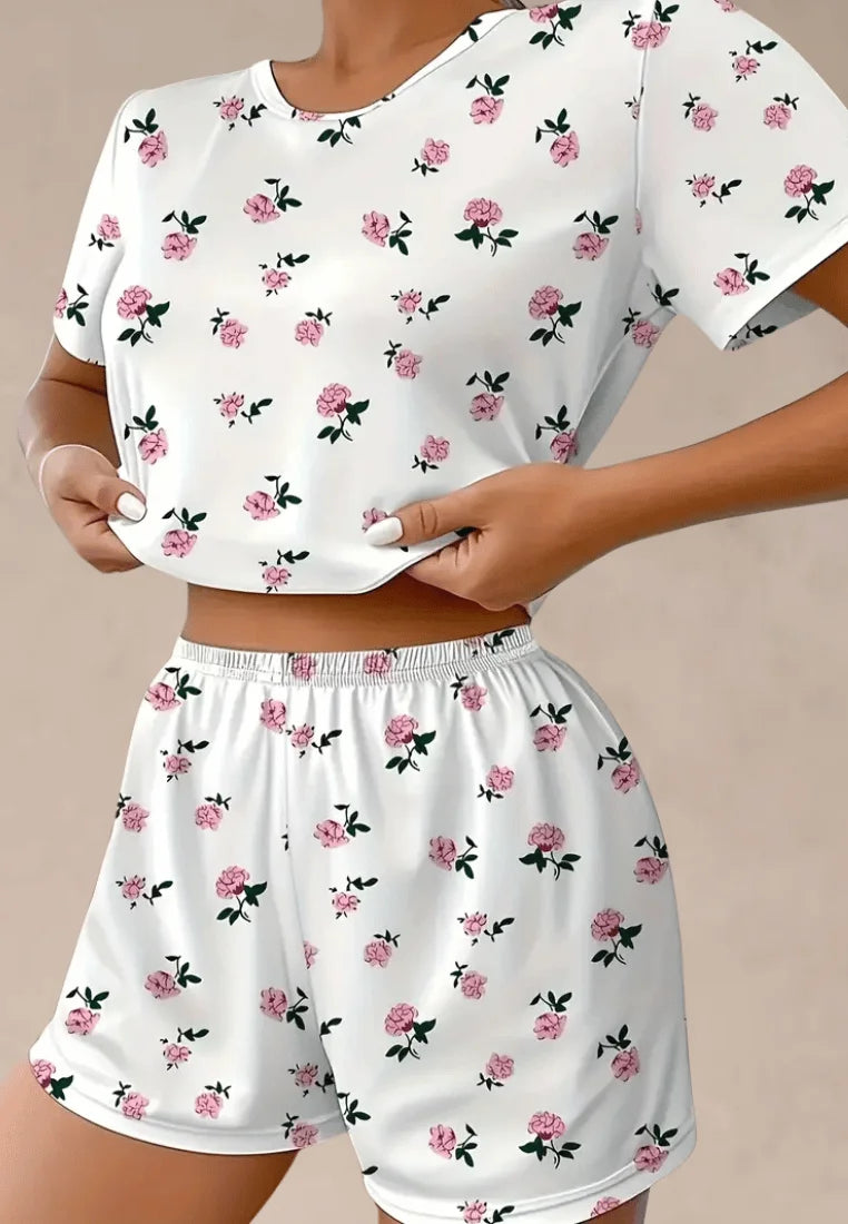 Biały komplet piżamowy damski z krótkim rękawem i szortami w kwiaty