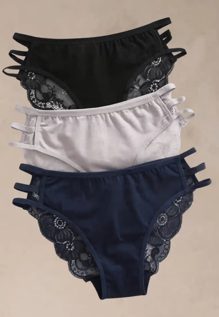 Zestaw 3 szt. figi majtki damskie koronkowe bawełniane czarne, białe i granatowe