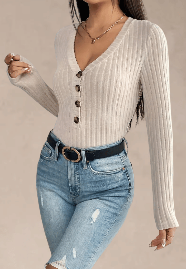 Beżowe body damskie prążkowane z guzikami i dopasowanym fasonem