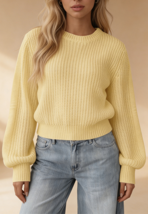 Żółty sweter damski oversize o grubym splocie