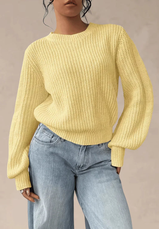 Żółty sweter damski oversize o grubym splocie