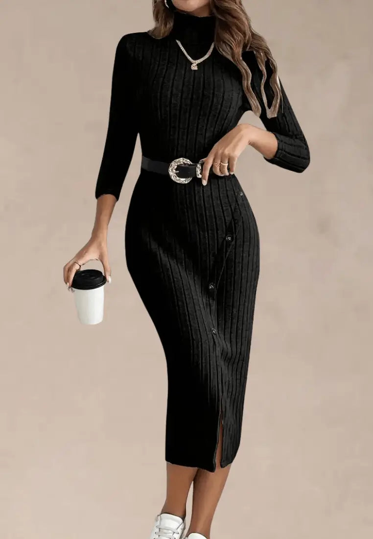 Czarna sukienka dzianinowa midi z golfem i rozcięciem