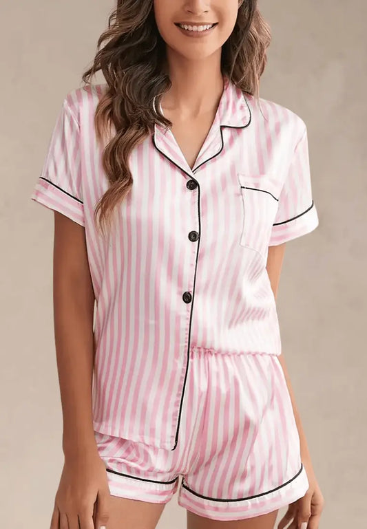 Różowy komplet piżamowy damski z koszulą i szortami w paski