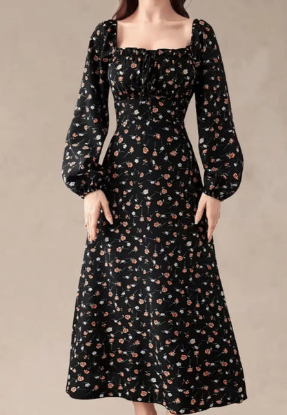 Czarna sukienka maxi w drobny kwiatowy wzór z kwadratowym dekoltem