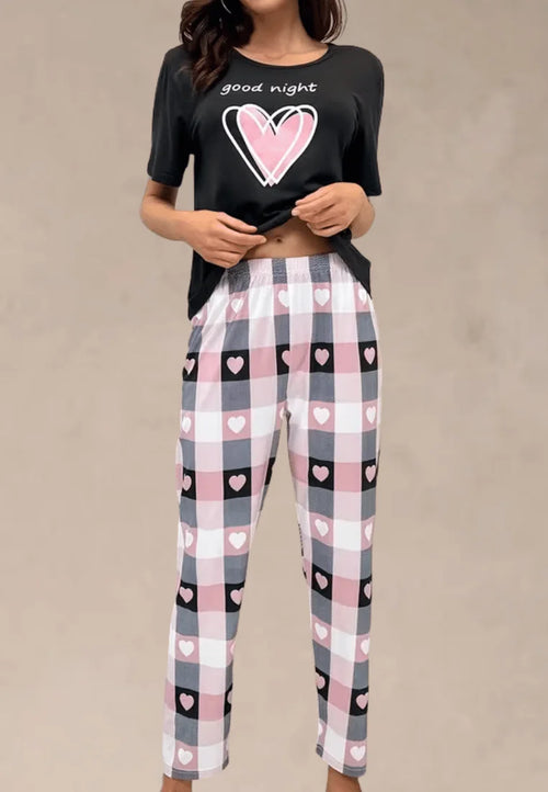 Komplet piżamowy damski z krótkim rękawem i długimi spodniami w kratę z serduszkami