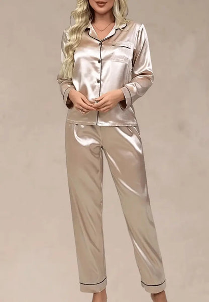 Różowy komplet piżamowy damski satynowy z długim rękawem i długimi spodniami