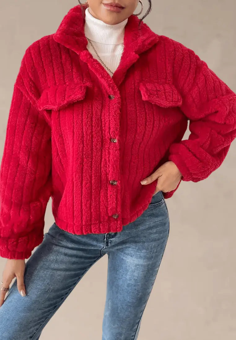 Czerwona kurtka damska polarowa krótka z guzikami i kieszeniami