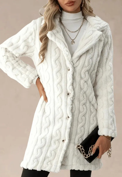 Biała kurtka damska polarowa długa pikowana z guzikami