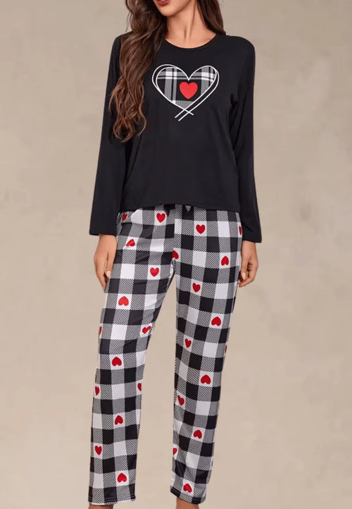 Czarny komplet piżamowy damski z długim rękawem i spodniami w serca