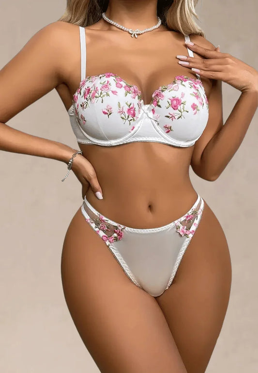 Biały komplet bielizny damski biustonosz i stringi haft w kwiaty elegancki
