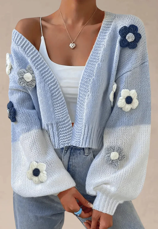 Błękitny kardigan damski z kwiatami 3D krótki fason dzianina boho