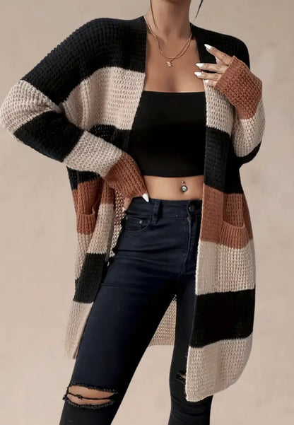 Paskowany kardigan damski oversize z kieszeniami gruby splot