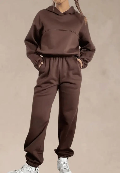 Brązowy komplet dresowy damski z kapturem i elastycznymi nogawkami