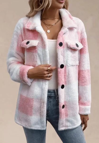 Różowa kurtka damska polarowa długa w kratę z guzikami