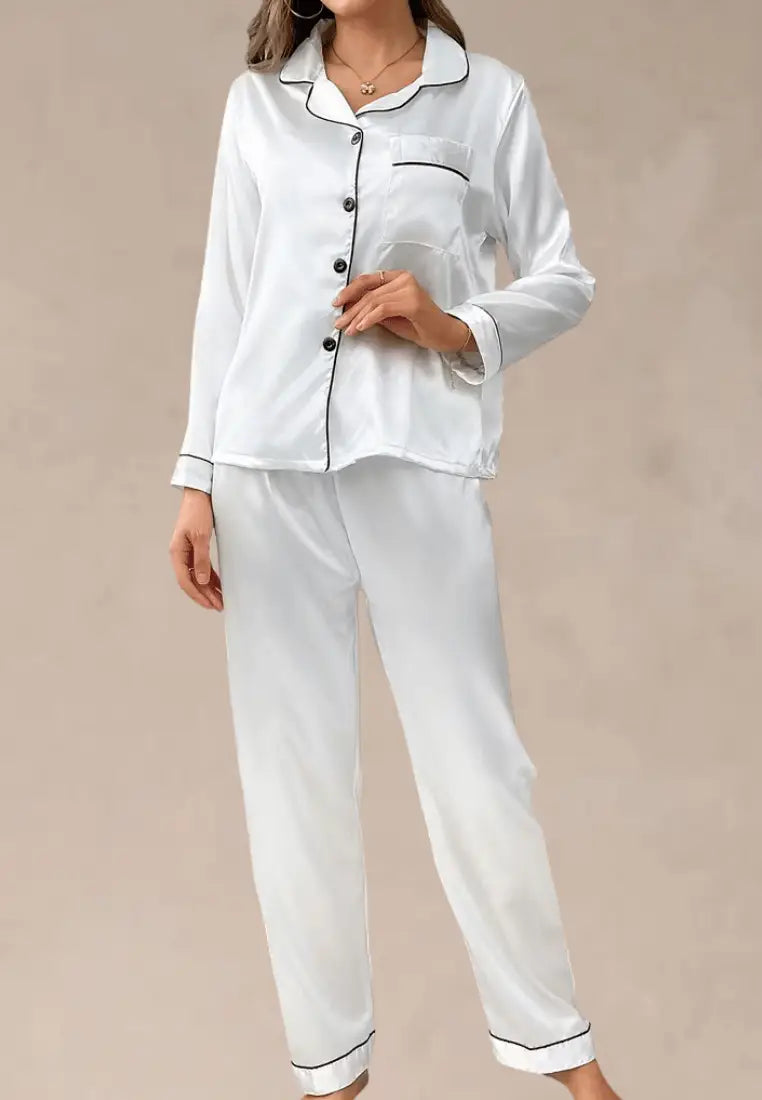 Biały komplet piżamowy damski z koszulą i długimi spodniami