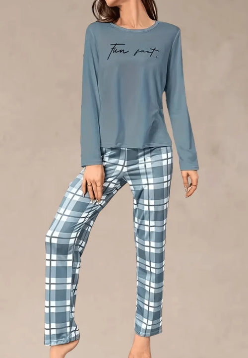 Niebieski komplet piżamowy damski z długim rękawem i spodniami w kratę