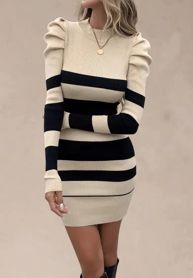 Beżowo-czarna sukienka dzianinowa w poziome pasy
