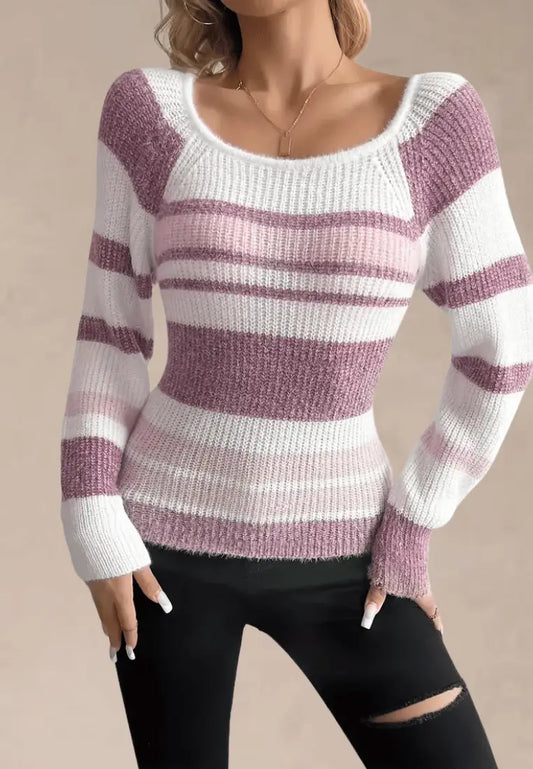 Biały sweter damski w różowe paski z dekoltem w łódkę