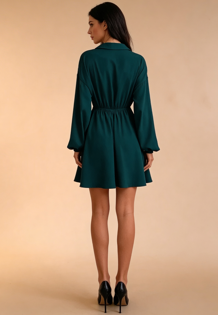 Zielona sukienka koszulowa z guzikami