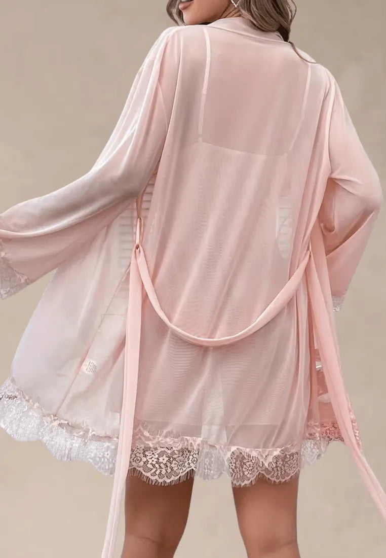 Różowy zestaw piżamowy damski na ramiączkach z koszulą nocną i szlafrokiem z koronką