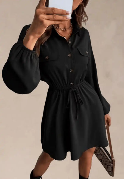 Czarna sukienka koszulowa z długim rękawem