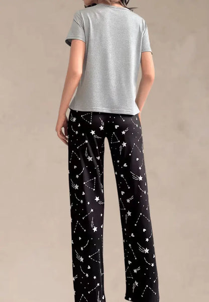 Szary komplet piżamowy damski z krótkim rękawem i długimi spodniami