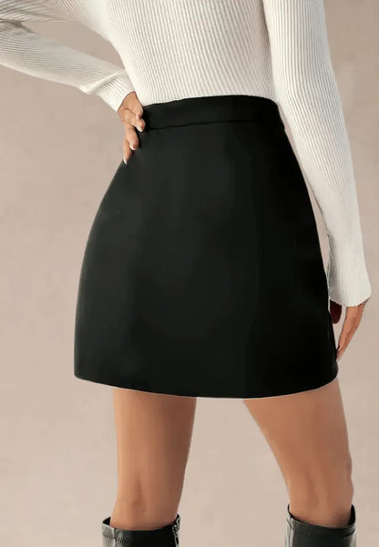 Czarna spódniczka damska dopasowana mini wysoki stan guziki z boku