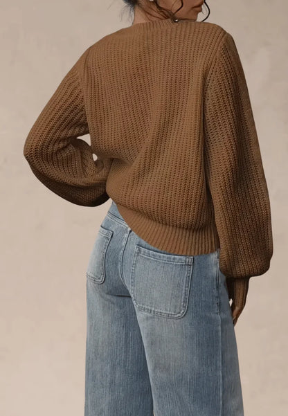 Brązowy sweter damski oversize o grubym splocie