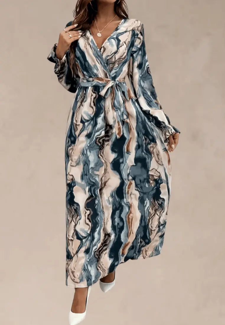 Zielono‑beżowa sukienka kopertowa marmurkowy wzór z paskiem i długim rękawem
