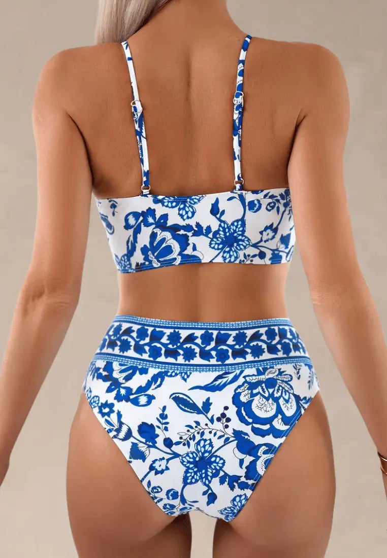 Niebieski strój kąpielowy dwuczęściowy damski w elegancki orientalny wzór