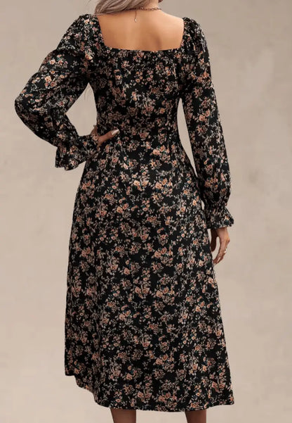 Czarna sukienka midi w drobny kwiatowy nadruk z kwadratowym dekoltem