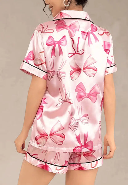 Różowy komplet piżamowy damski koszula z krótkim rękawem i spodenkami