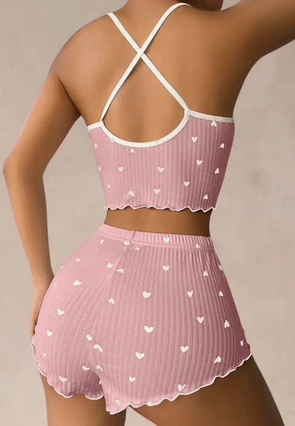 Różowy komplet piżamowy damski z topem i szortami w serduszka