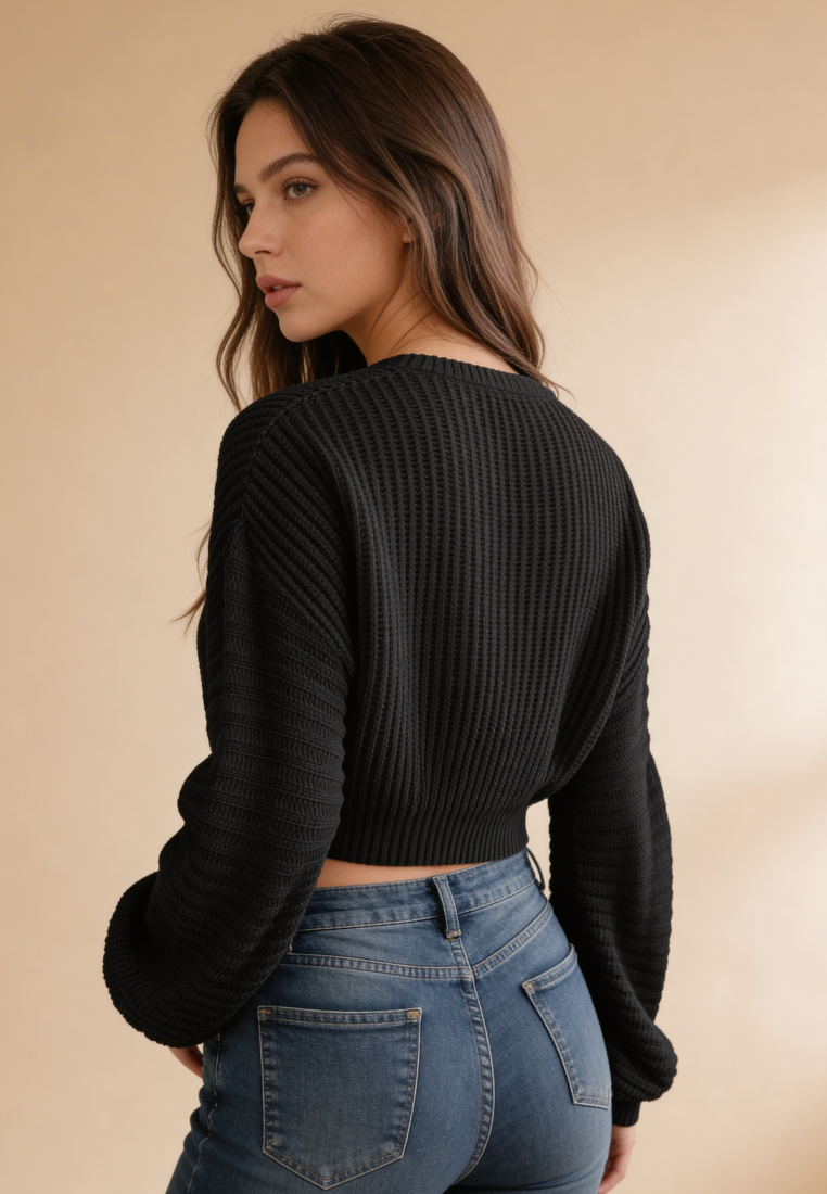 Czarny sweter damski oversize z dekoltem V