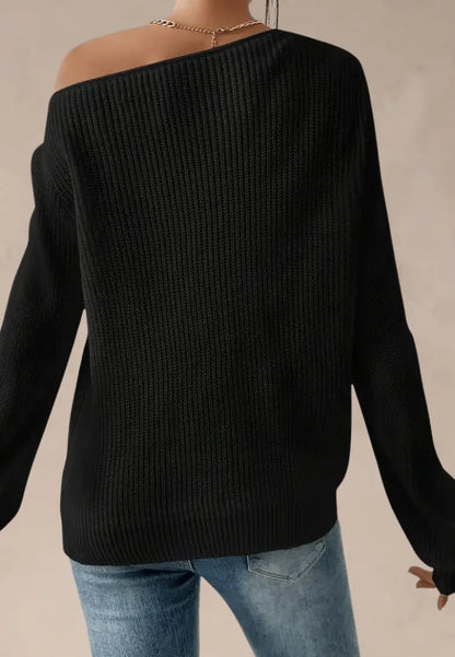 Czarny sweter damski z dekoltem w łódkę