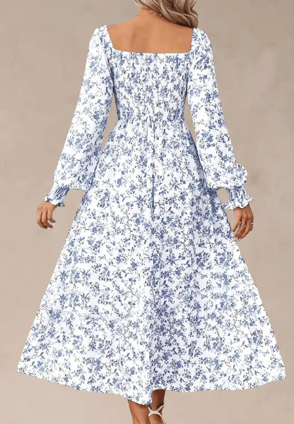 Biała sukienka maxi w niebieskie kwiaty z bufiastym rękawem