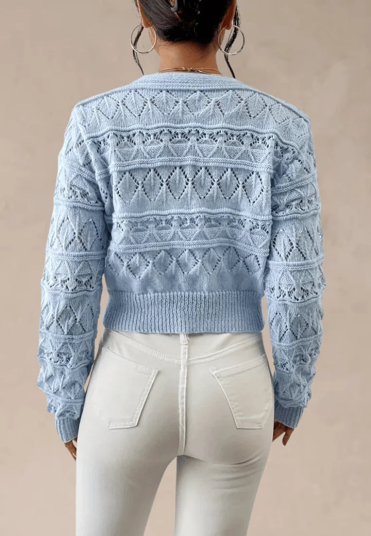 Błękitny kardigan damski ażurowy krótki fason perełkowe guziki