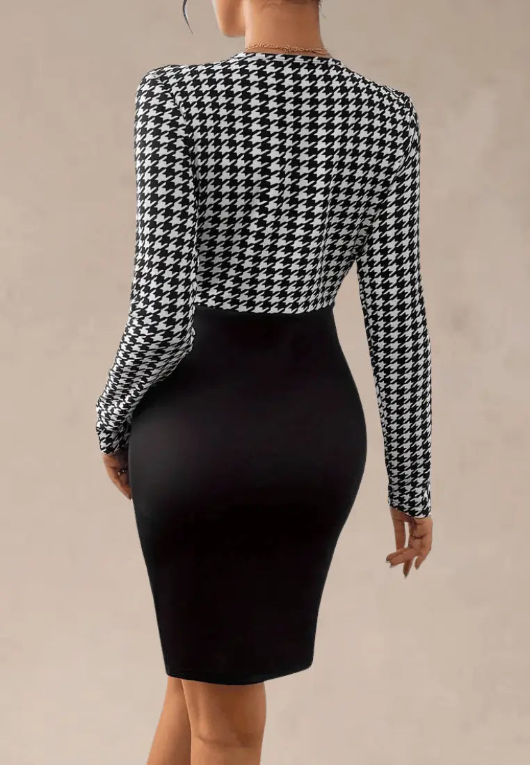 Czarno-biała sukienka z dekoltem V i wzorem pepitki