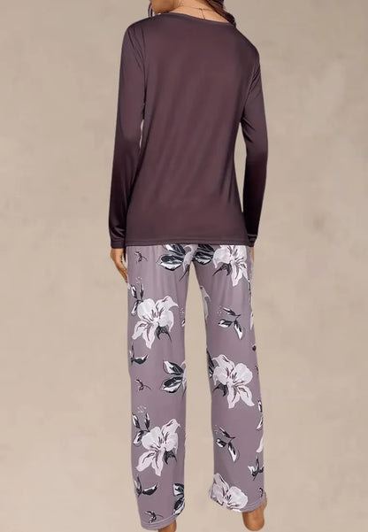 Fioletowy komplet piżamowy damski z długim rękawem i długimi spodniami w kwiaty