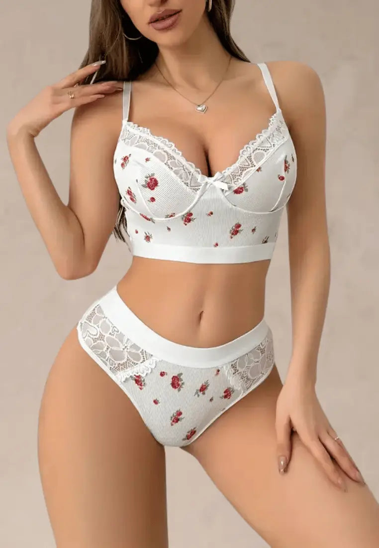 Biały komplet bielizny damski biustonosz longline i koronkowymi figami