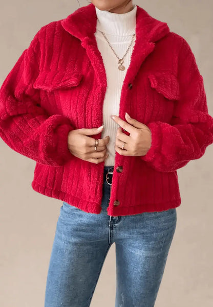 Czerwona kurtka damska polarowa krótka z guzikami i kieszeniami