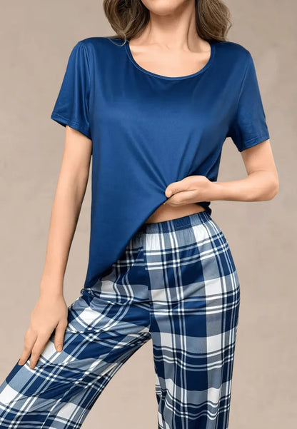 Granatowy komplet piżamowy damski z krótkim rękawem i długimi spodniami w kratę