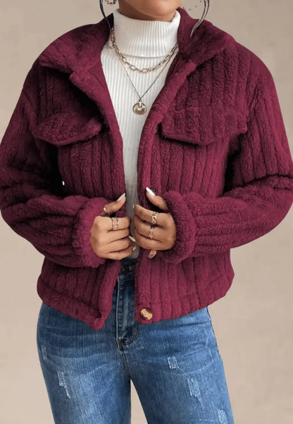 Bordowa kurtka damska polarowa oversize z guzikami do pasa