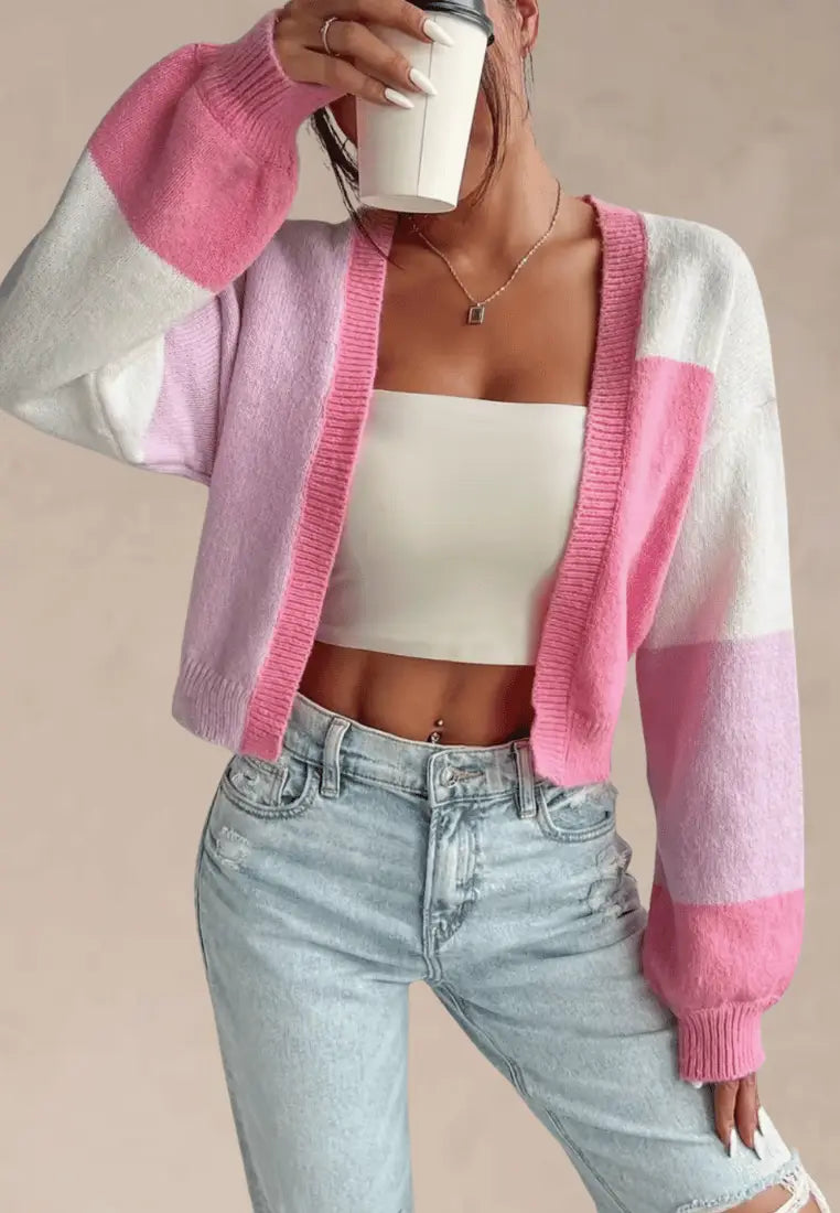 Różowy kardigan damski krótki fason miękka dzianina bez zapięcia
