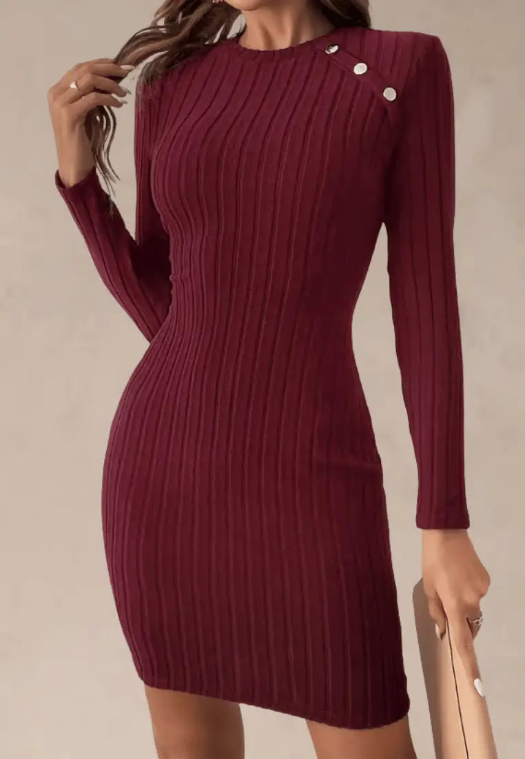Bordowa sukienka prążkowana dzianinowa z długim rękawem