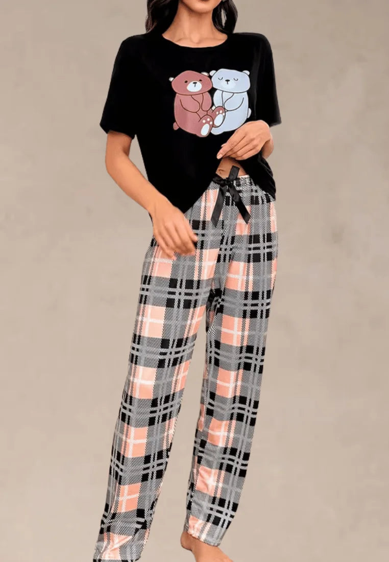 Czarny komplet piżamowy damski z krótkim rękawem i długimi spodniami