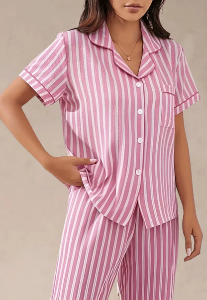Różowy komplet piżamowy damski z krótkim rękawem i długimi spodniami w paski