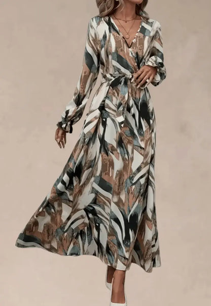 Zielono‑beżowa sukienka maxi z paskiem i nadrukiem artystycznym