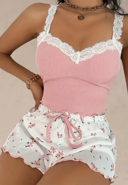 Różowo-biały komplet piżamowy damski z ramiączkami i szortami z koronką