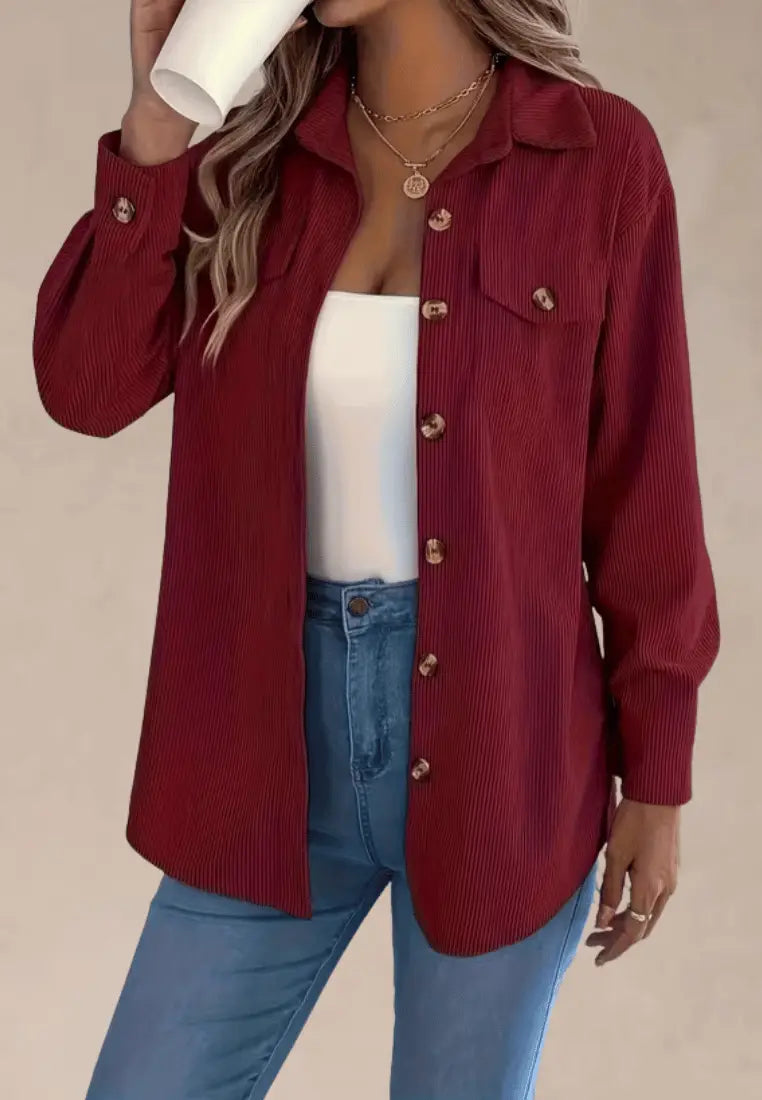 Bordowa koszula damska sztruksowa z kieszenią i złotymi guzikami
